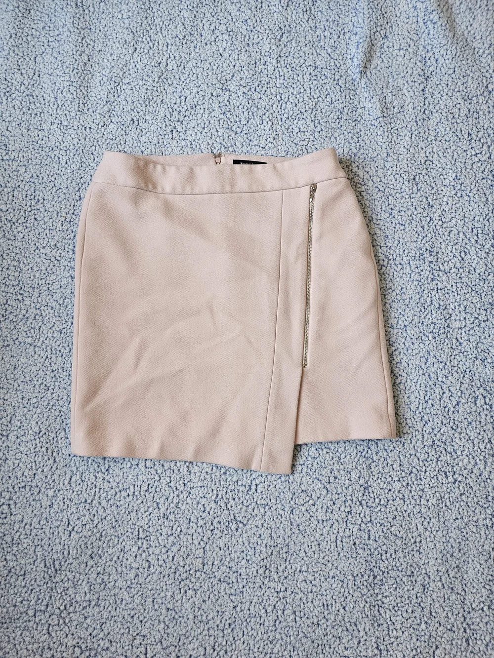White House Black Market Blush Pink Mini Skirt with Side Zip